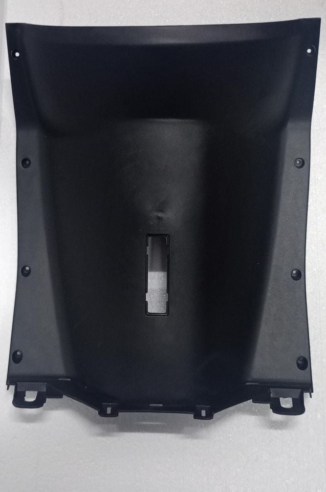 VM4 FRONT CHEST PLASTIC