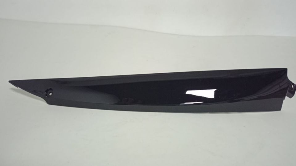 VS2 RIGHT LOWER BAR FRONT COVER-BLACK