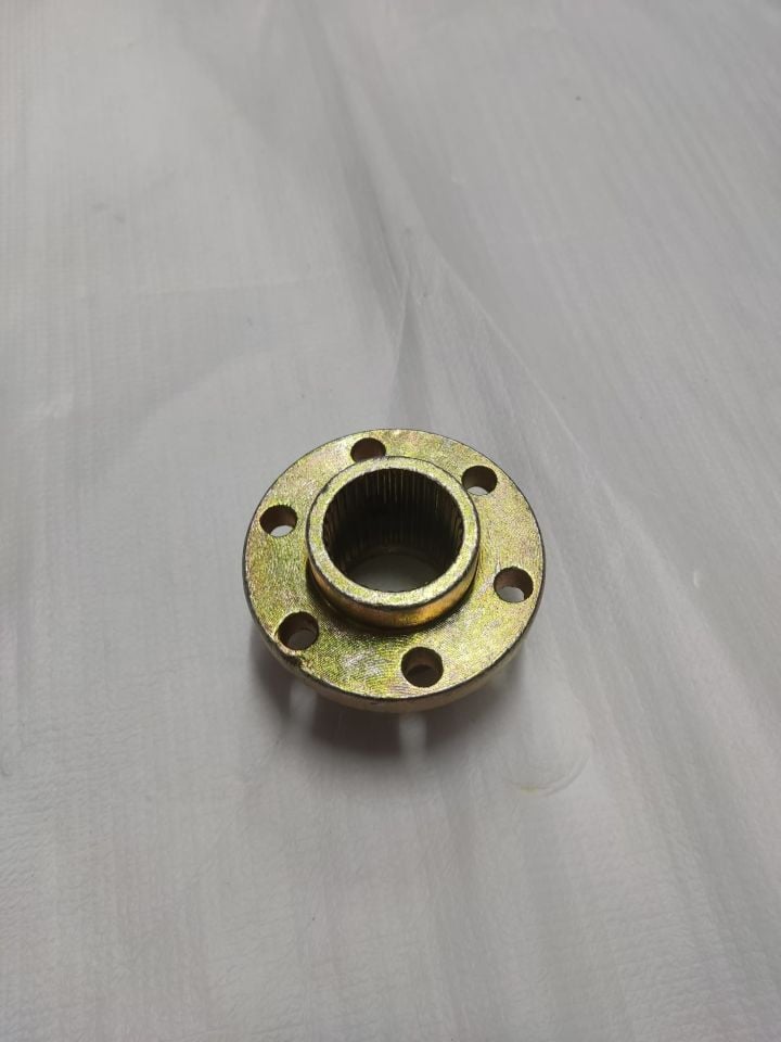 RA5 REAR SPROCKET CONNECTION HUB