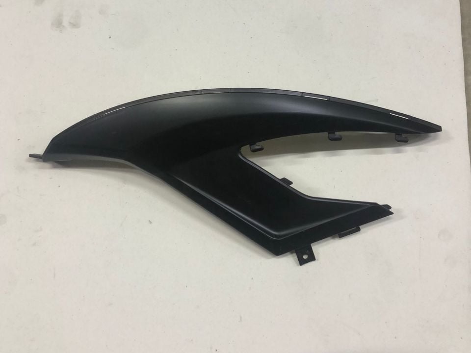 VSX DECORATIVE RIGHT FAIRING-BLACK