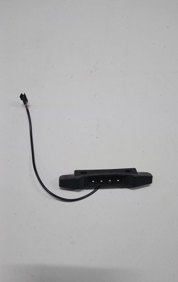 APM2: LICENSE PLATE LAMP