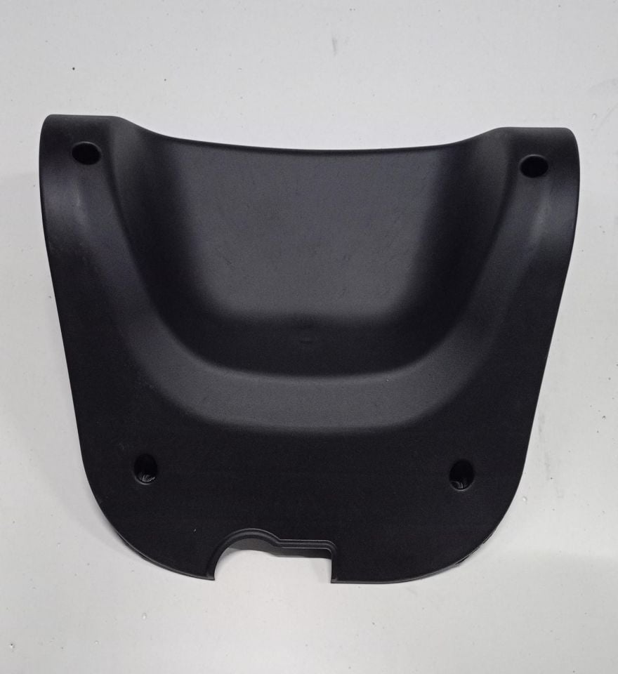 APM2: FRONT HOOD PLASTIC