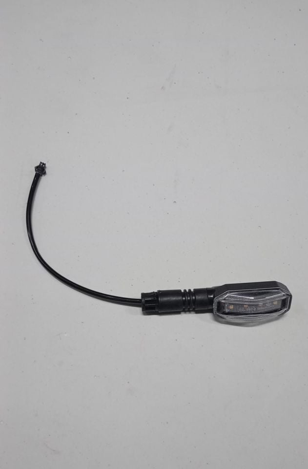 APM2: FRONT SIGNAL LEFT