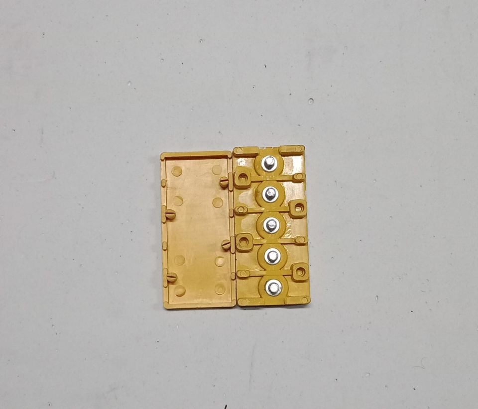 APM2: 5-PIN CABLE TERMINAL