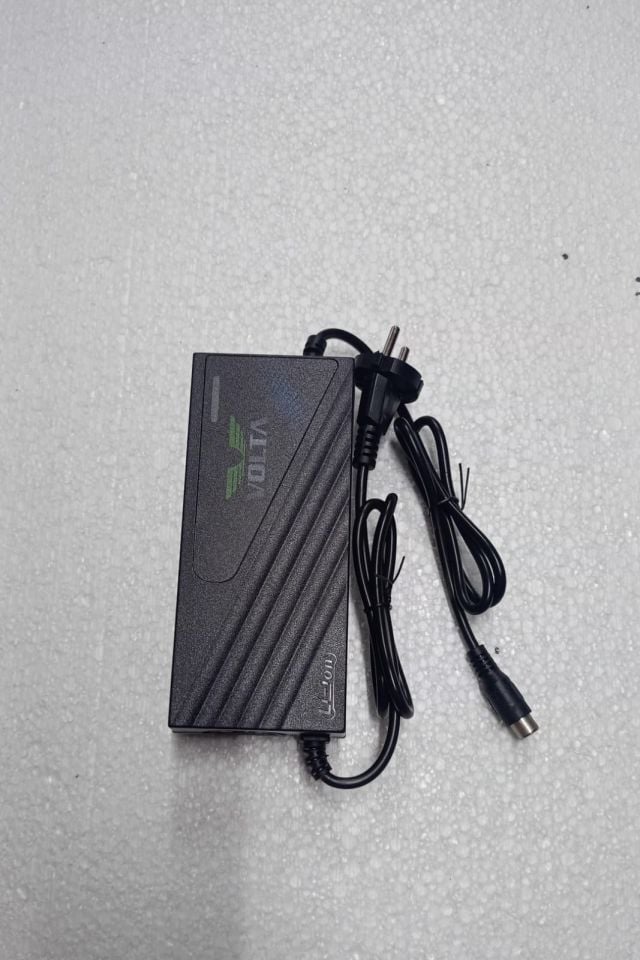 VB7 CHARGER (18V 18.5A)