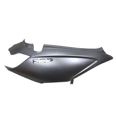 RS7 UNDERSEAT RIGHT FRONT COVER - SILVER GRAY