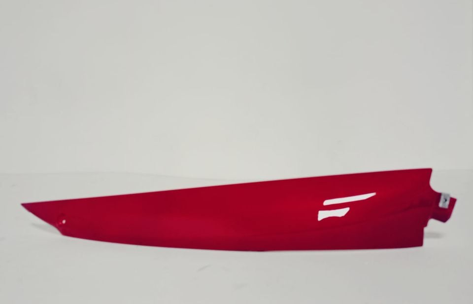 VS2 LOWER RIGHT TRIM FRAINAGE-LIGHT RED (2022)